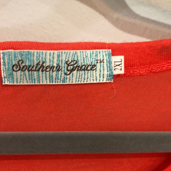 Southern Grace plus top - Picture 2 of 2